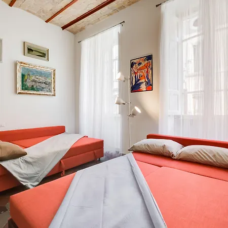 Monti Colosseum Apartament Rzym