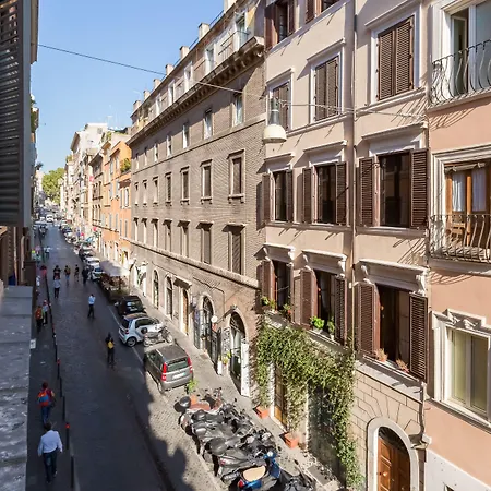 Monti Colosseum Apartament *